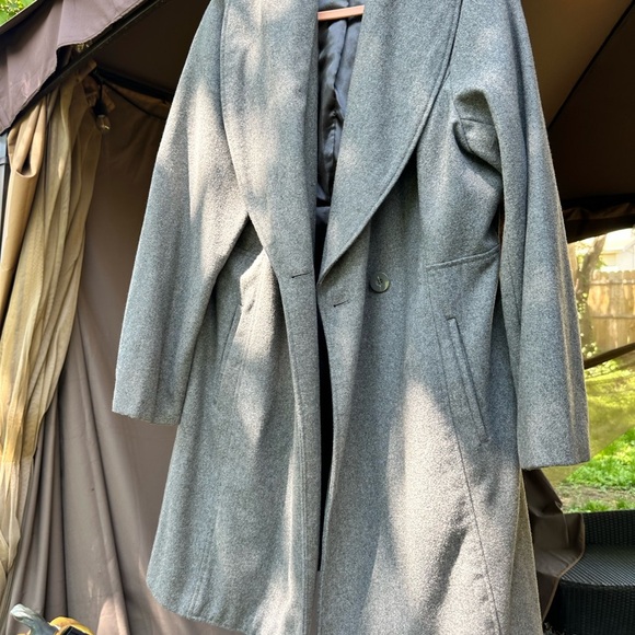 GAP Gray Wool Coat - Picture 2 of 5